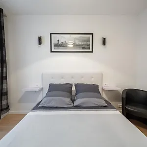 Near Eiffel Tower - Beautiful Flat , Paris France